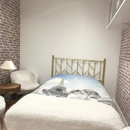 Apartamento Eiffel Tower With Patio