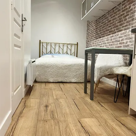 Eiffel Tower With Patio * Párizs